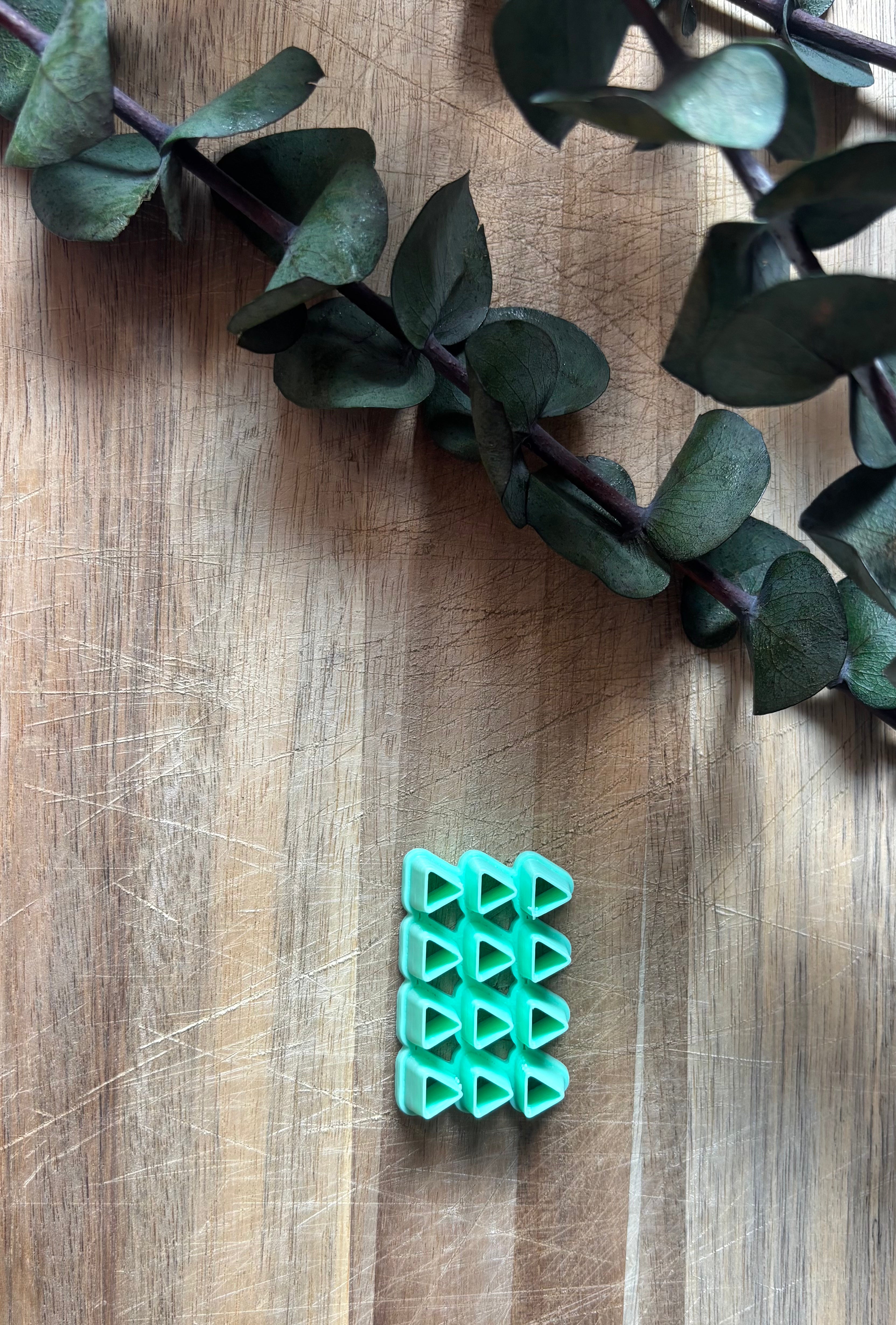 Triangle Clay Cutter